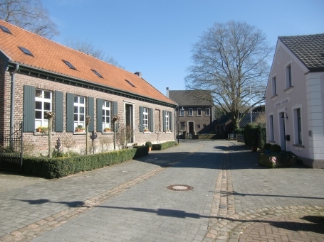 Brüggen-Born : Born ( gleichnamige Straße )